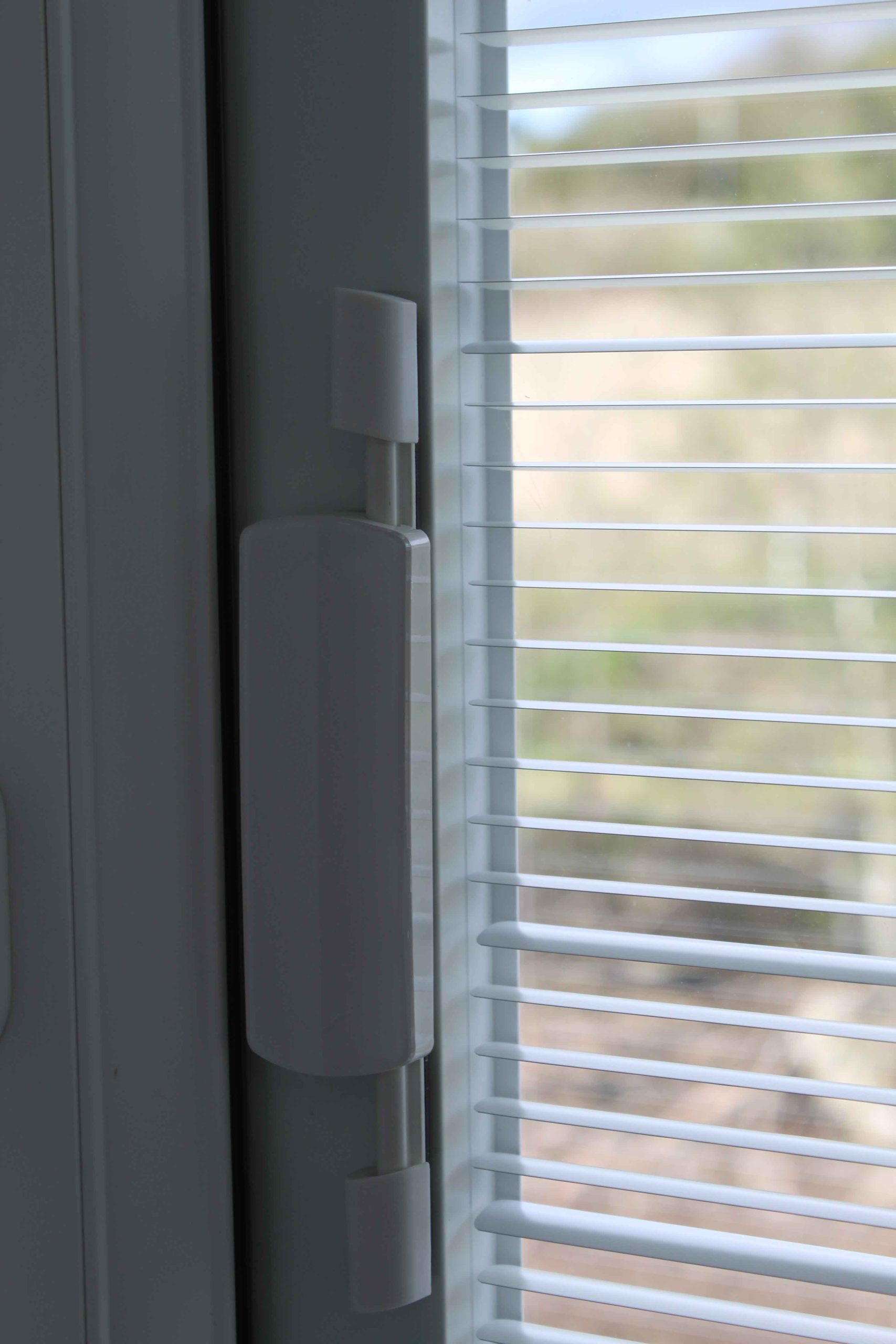 Magnetic Blinds